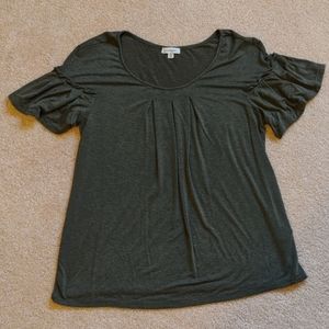 🌻 3/$12 Army Green Shirt